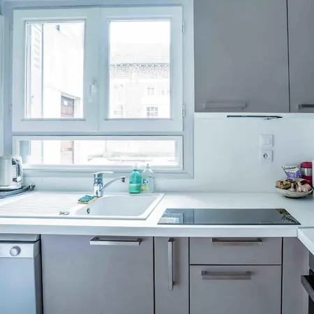 Super Cozy Near Notre Dame! * 파리