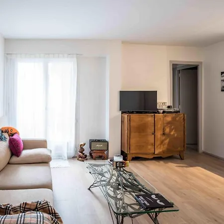 Super Cozy Near Notre Dame! * 파리