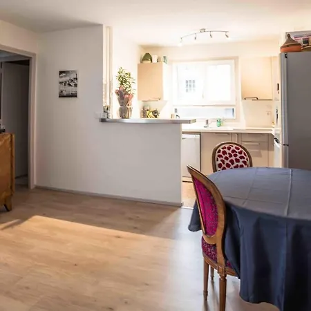 Super Cozy Near Notre Dame! 파리